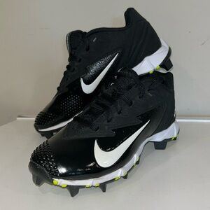 nike fastflex baseball cleats youth size 1Y